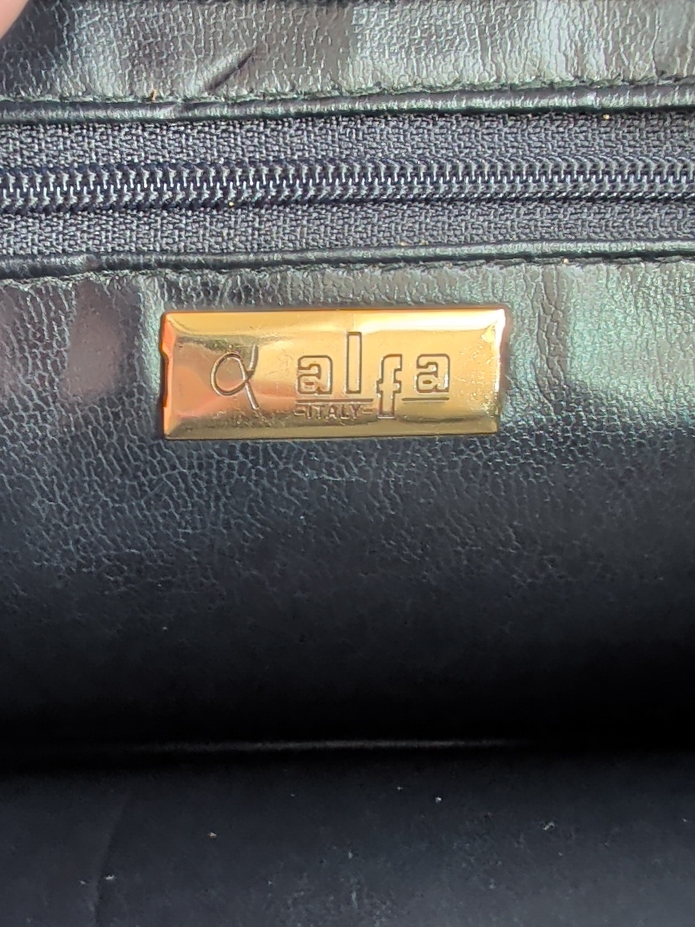 Alfa Italy Leather Hand Bag - Picture 9 of 15